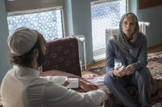 Samir Fuchs as Sheik Hafiz and Claire Danes as Carrie Mathison in Homeland - Season 5, Episode 01