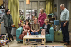 The Big Bang Theory - Leonard Hofstadter (Johnny Galecki), Susan (Katey Sagal), Randall (Jack McBrayer), Penny (Kaley Cuoco), Beverly (Christine Baranski), and Wyatt (Keith Carradine) - 'The Conjugal Conjecture'