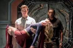 The Flash - Supergirl - Chris Wood as Mike, Melissa Benoist as Kara/Supergirl and David Harewood as Hank Henshaw