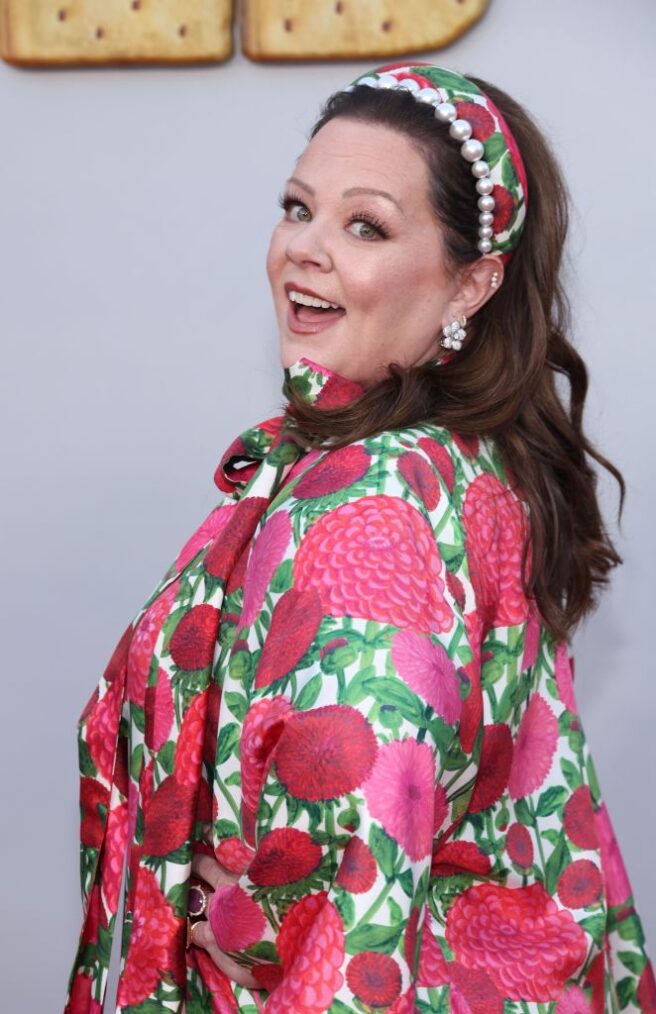 LOS ANGELES, CALIFORNIA - APRIL 30: Melissa McCarthy attends the Los Angeles premiere of Netflix's 