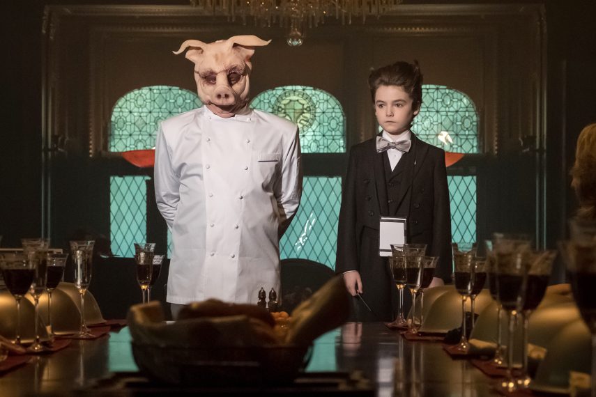 'Gotham': Robin Lord Taylor Previews a 'Most Gnarly' Dinner Scene