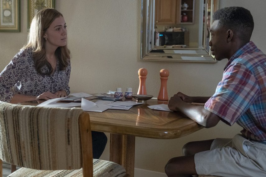 THIS IS US -- "Toby" Episode 304 -- Pictured: (l-r) Mandy Moore as Rebecca Pearson, Niles Fitch as Teenage Randall -- (Photo by: Ron Batzdorff/NBC)