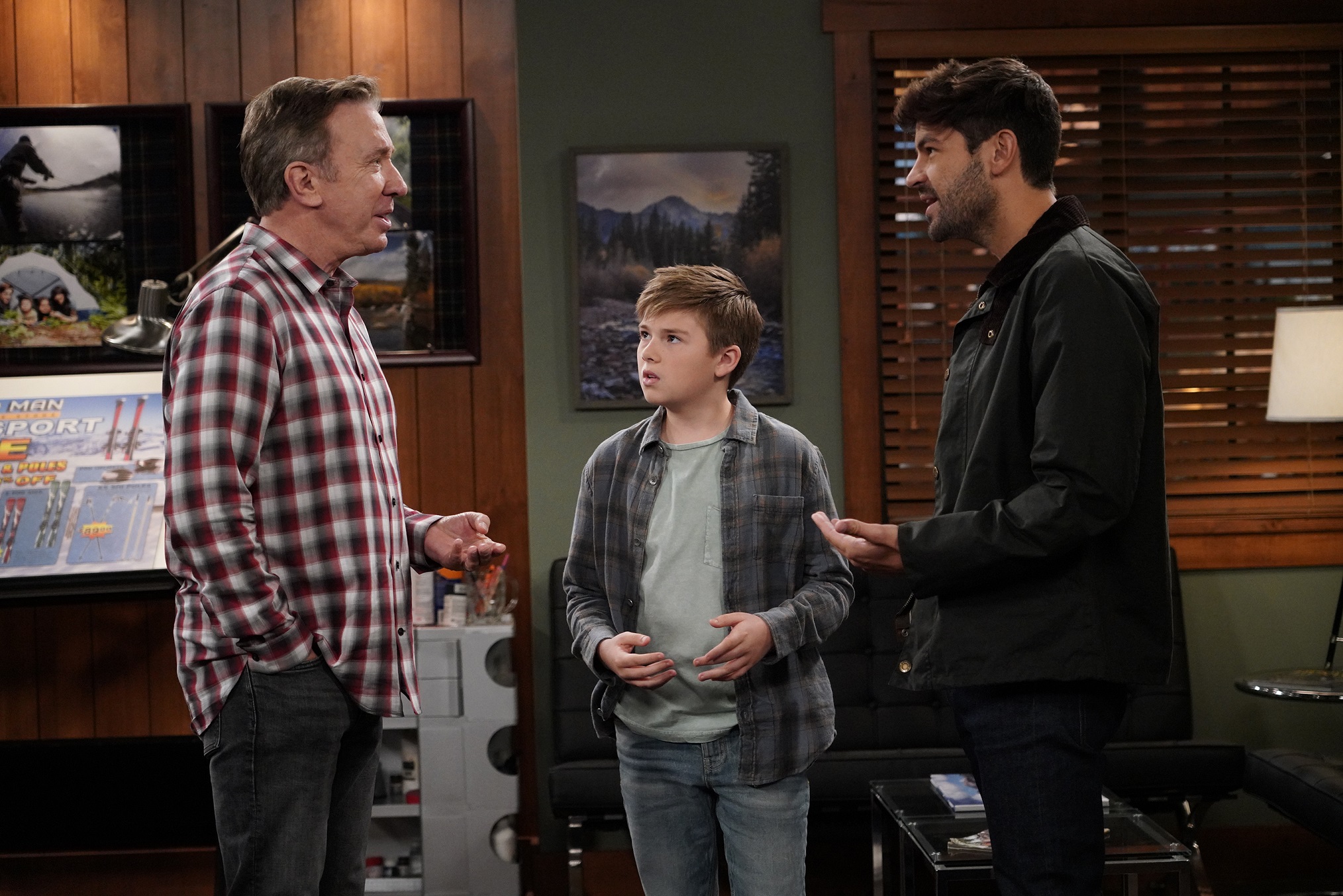 Last Man Standing S Jet Jurgensmeyer Teases A Bumpy Boys Trip What S Next For Boyd Tv Insider