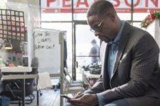 Sterling K. Brown as Randall Pearson looking at phone in This Is Us - Season 3