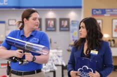 Lauren Ash as Dina and America Ferrera as Amy in Superstore - Season 4