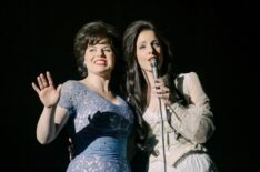 Jessie Mueller as Loretta Lynn and Megan Hilty as Patsy Cline in Patsy And Loretta