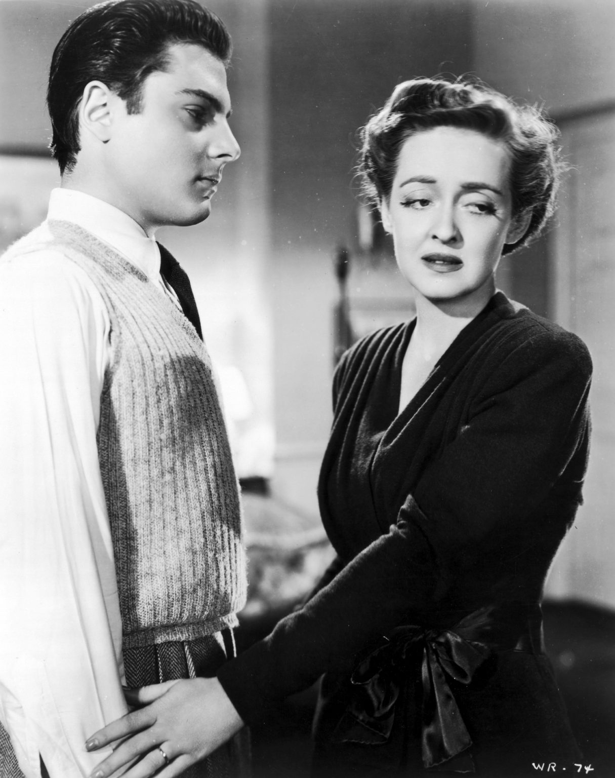 TCM Continues Its Tribute to Star of the Month Bette Davis