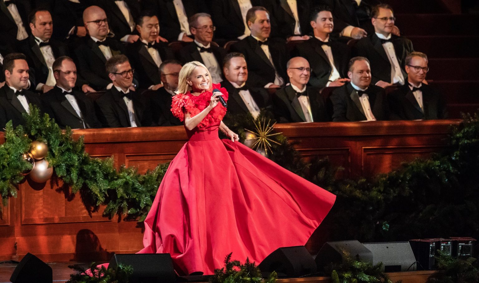 PBS & BYUtv Air 'Christmas With The Tabernacle Choir' With Kristin