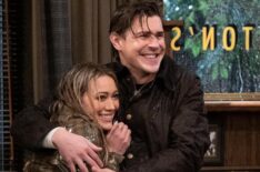 Sophie (Hilary Duff) and Jesse (Christopher Lowell) in 'How I Met Your Father' Season 2 finale