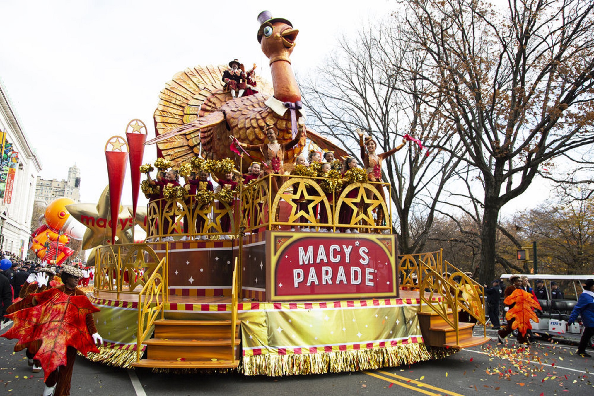 10 Impressive Facts About the Macy’s Thanksgiving Day Parade