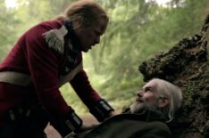 Sam Heughan and Duncan Lacroix in Outlander season 5 - Lacroix's Murtagh's death