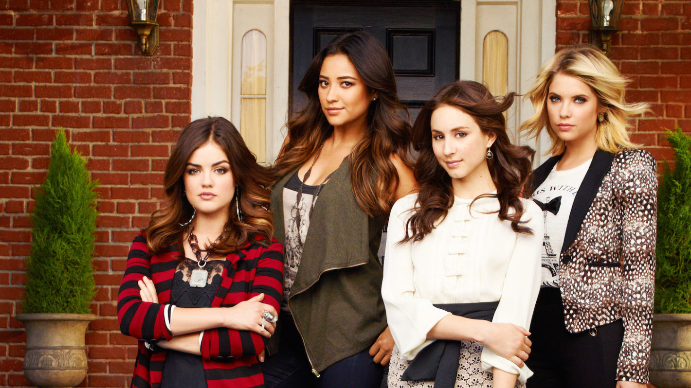'Pretty Little Liars' Reboot in the Works From 'Riverdale' Showrunner