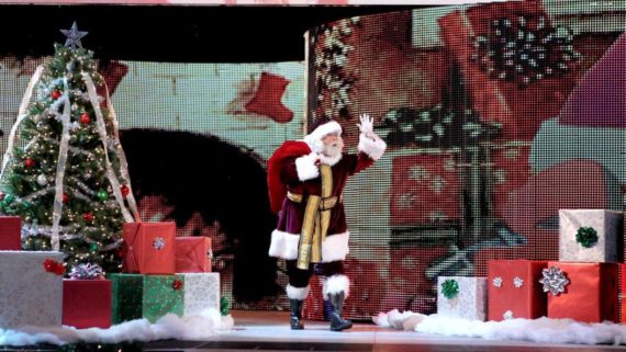 WWE's Top 5 Santa Claus Moments in the Pro-Wrestling Ring