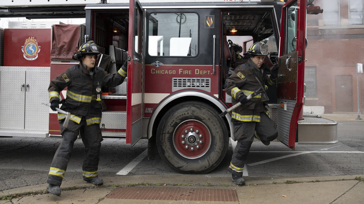 Alberto Rosende Jesse Spencer <b>Chicago</b> <b>Fire</b> Season 9 Episode 3. 