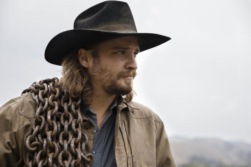 'Yellowstone': Luke Grimes Says Kayce's 'Dealing With His Demons' at ...