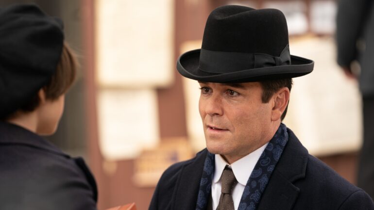 'Murdoch Mysteries': Yannick Bisson Previews Record-Breaking Season 15