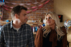 Tommy Dewey as Henry, Eliza Coupe as Amy in Pivoting