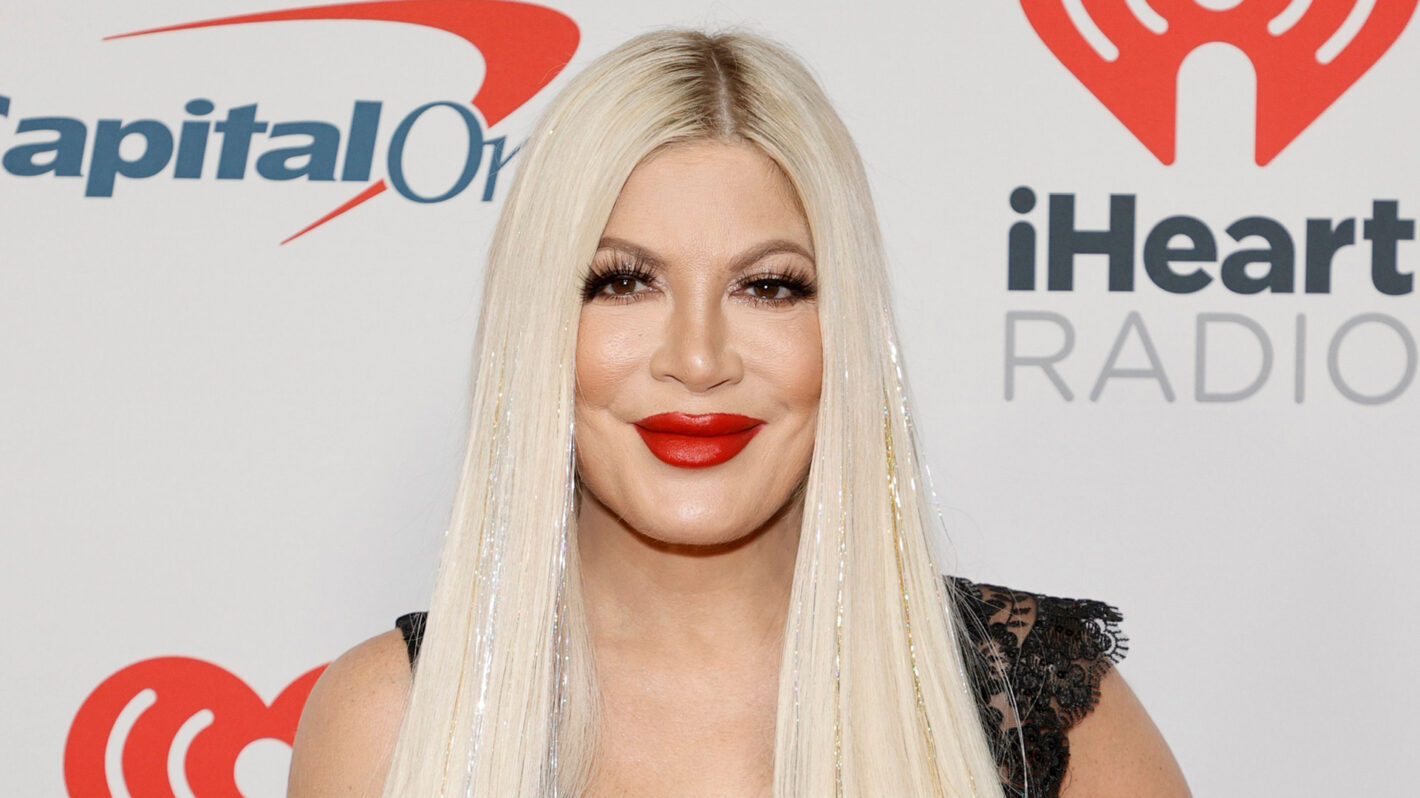 Tori Spelling to Host Lifestyle Series '@Home with Tori' on Vizio ...