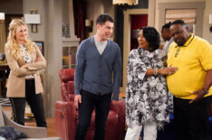 Welcome to the Mama Drama - The Neighborhood - Beth Behrs as Gemma Johnson, Max Greenfield as Dave Johnson, Patti LaBelle as Marilyn and Cedric the Entertainer as Calvin Butler