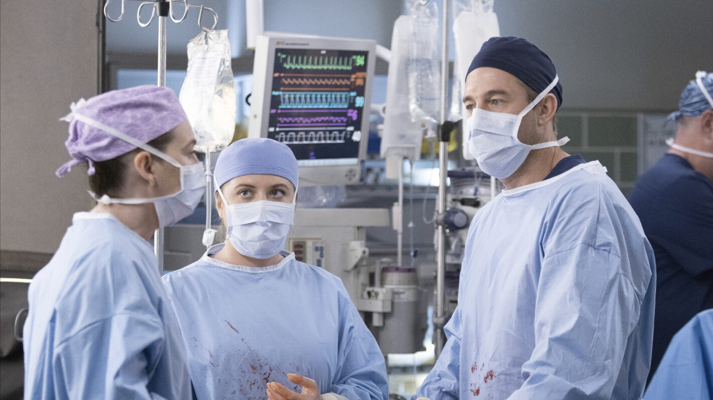 ‘Grey’s Anatomy’ Season 18 Finale Is a Mass Doctor Exodus (RECAP)