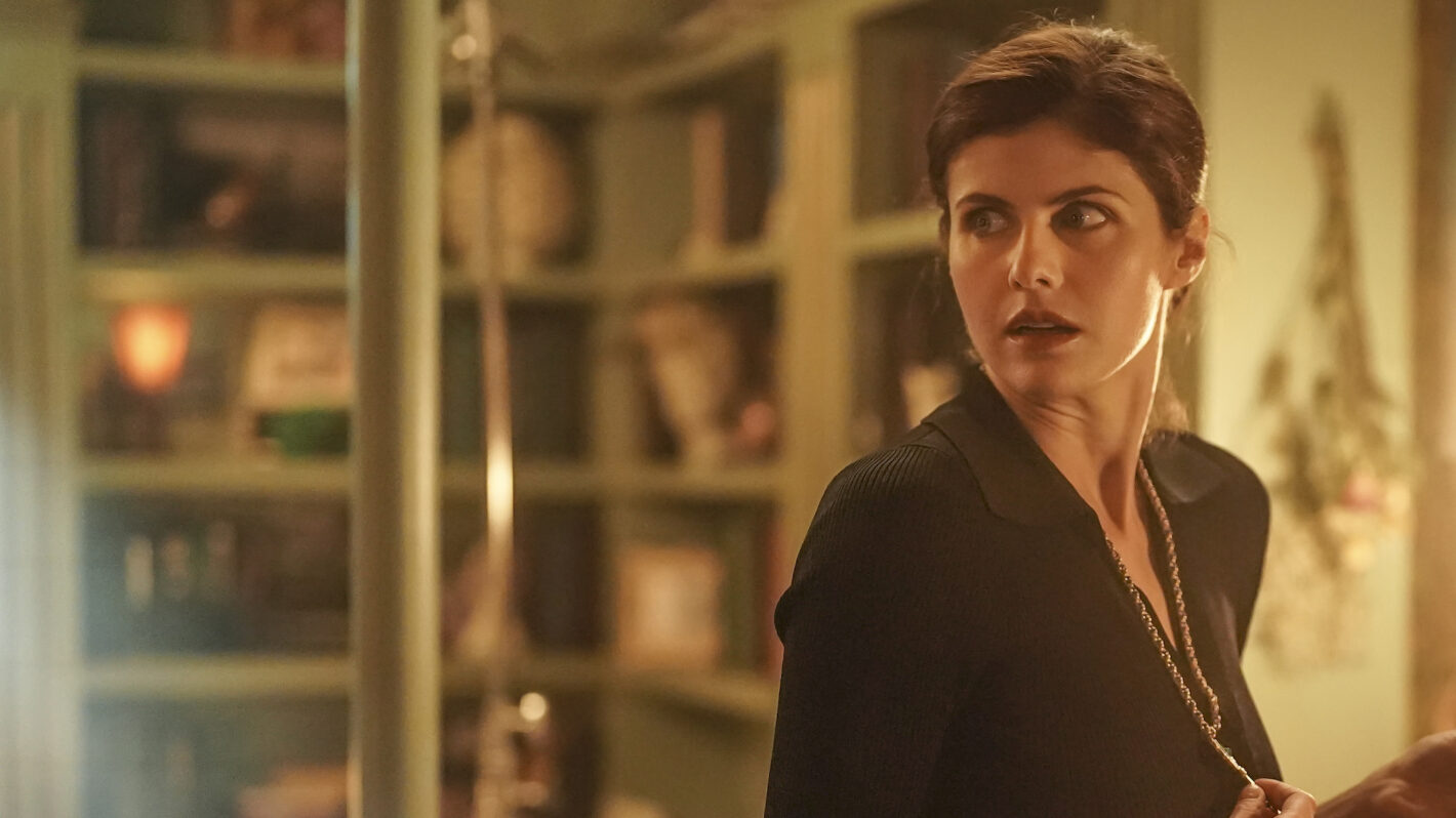 'Anne Rice's Mayfair Witches' Cast: First Look At Alexandra Daddario ...