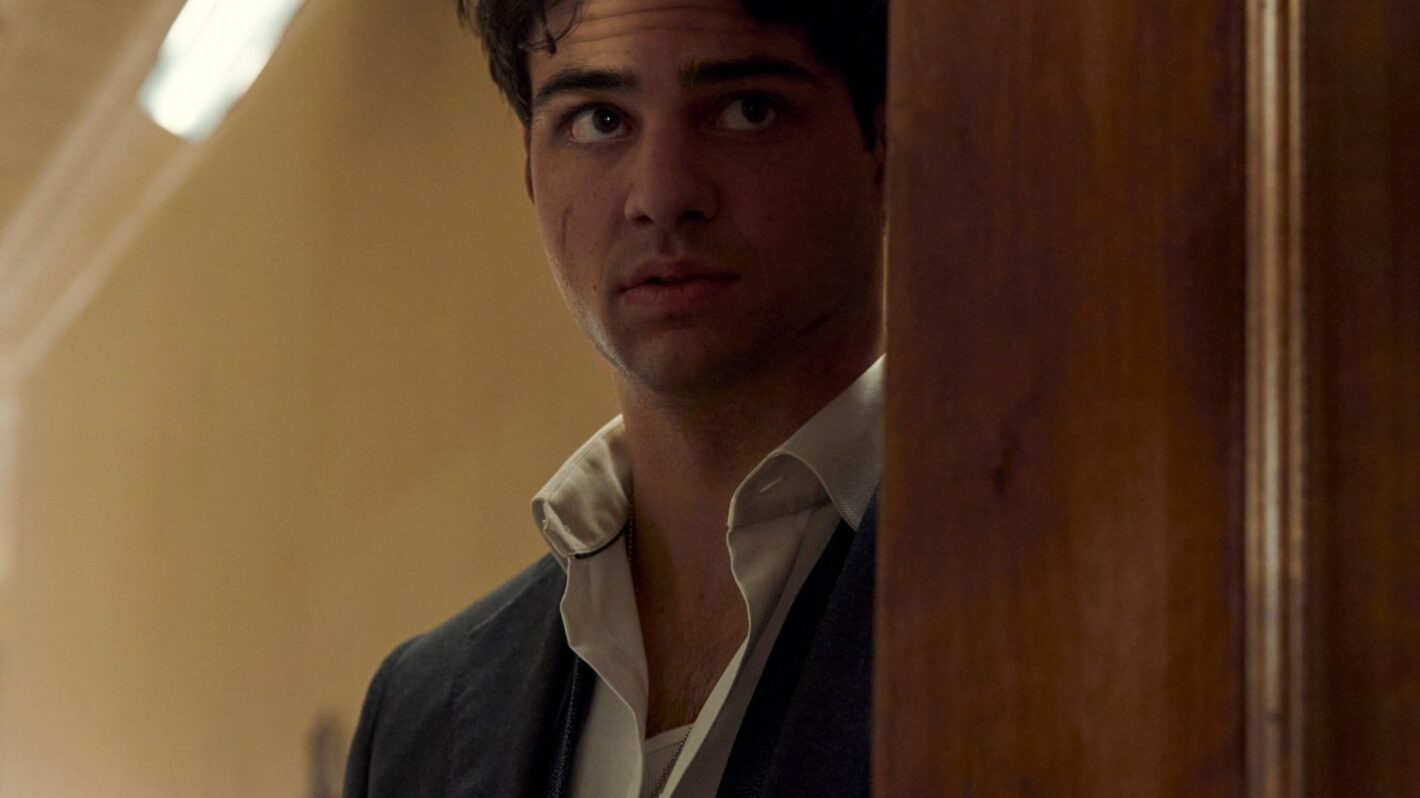 'The Recruit': First Look & Premiere Date For Noah Centineo's CIA Drama ...