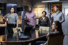 Roxy Sternberg, Edwin Hodge, Keisha Castle-Hughes, Dylan McDermott, and Alexa Davalos in 'FBI: Most Wanted' - 'Gold Diggers'