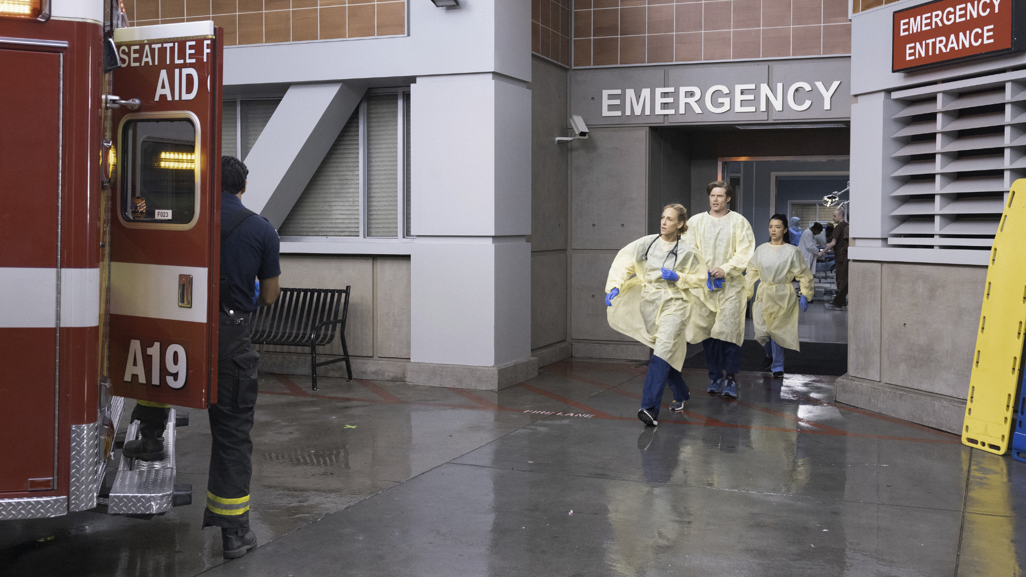 ‘Grey’s Anatomy’ Fall Finale Mer’s Life Goes Up in Smoke (RECAP)