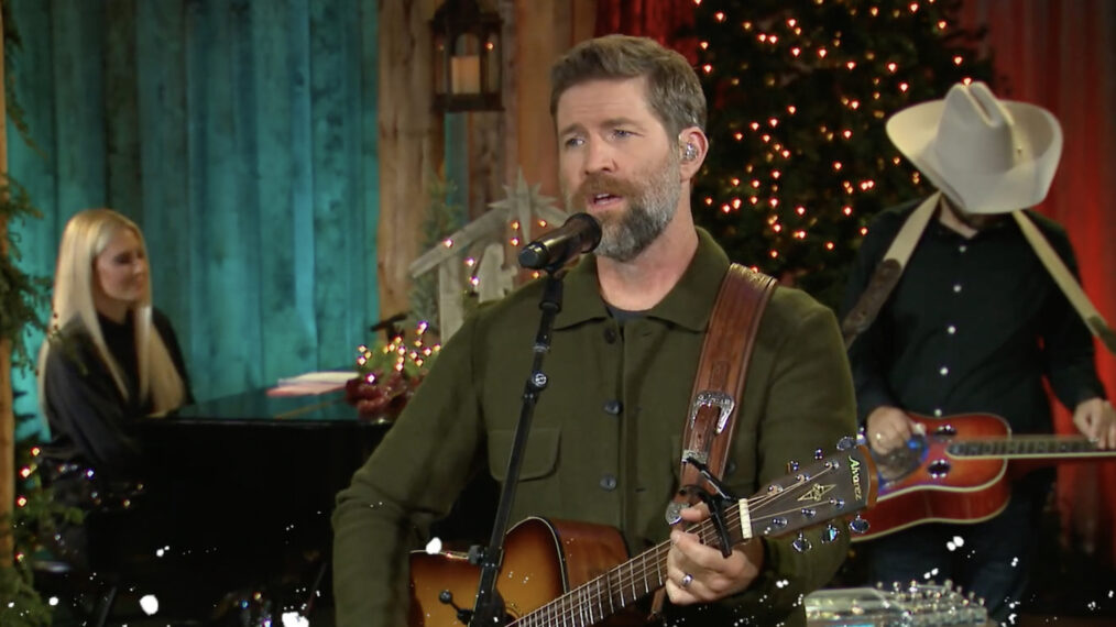 Inside Josh Turner's King Size Holiday Traditions in Nashville