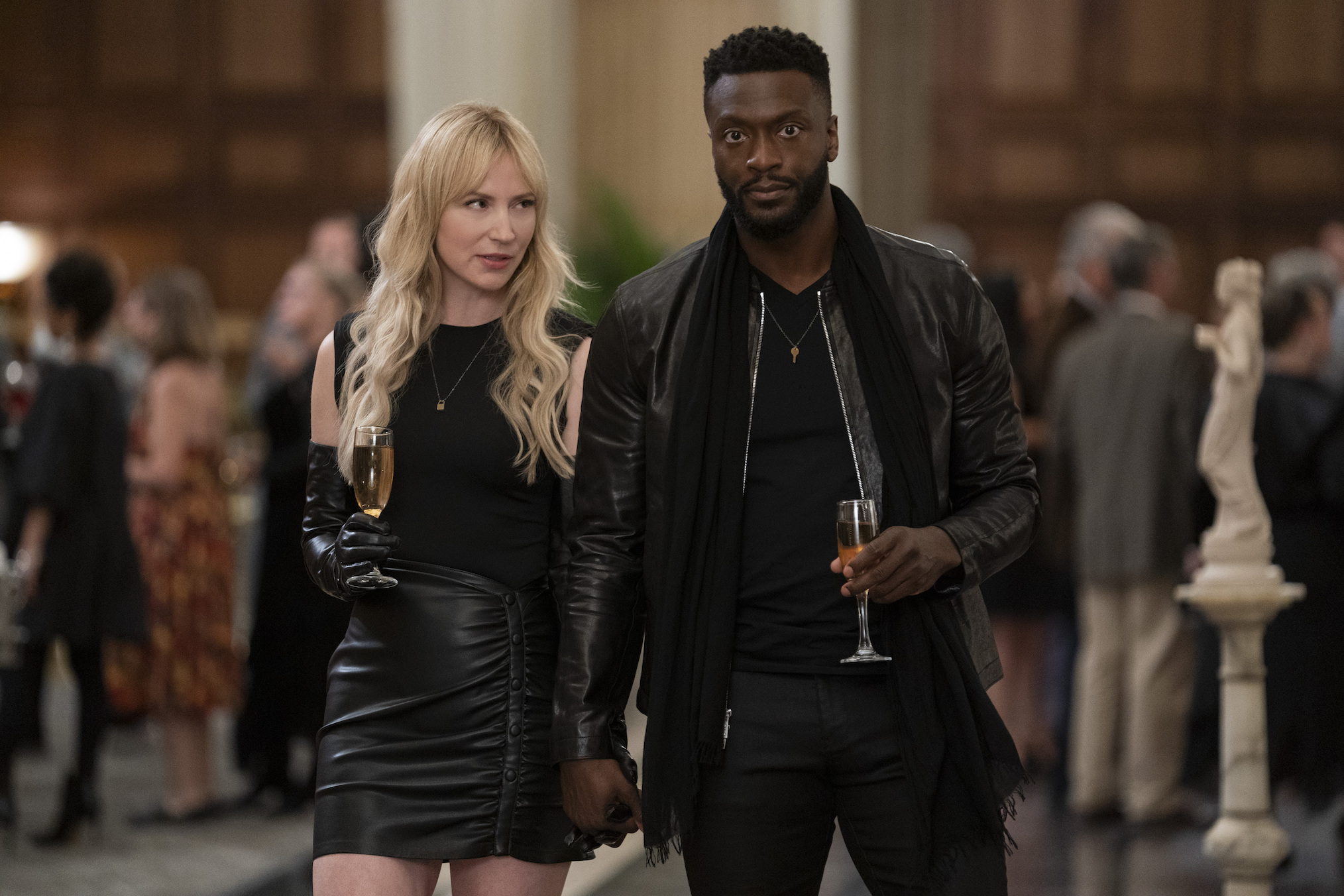 Beth Riesgraf and Aldis Hodge in 'Leverage: Redemption'