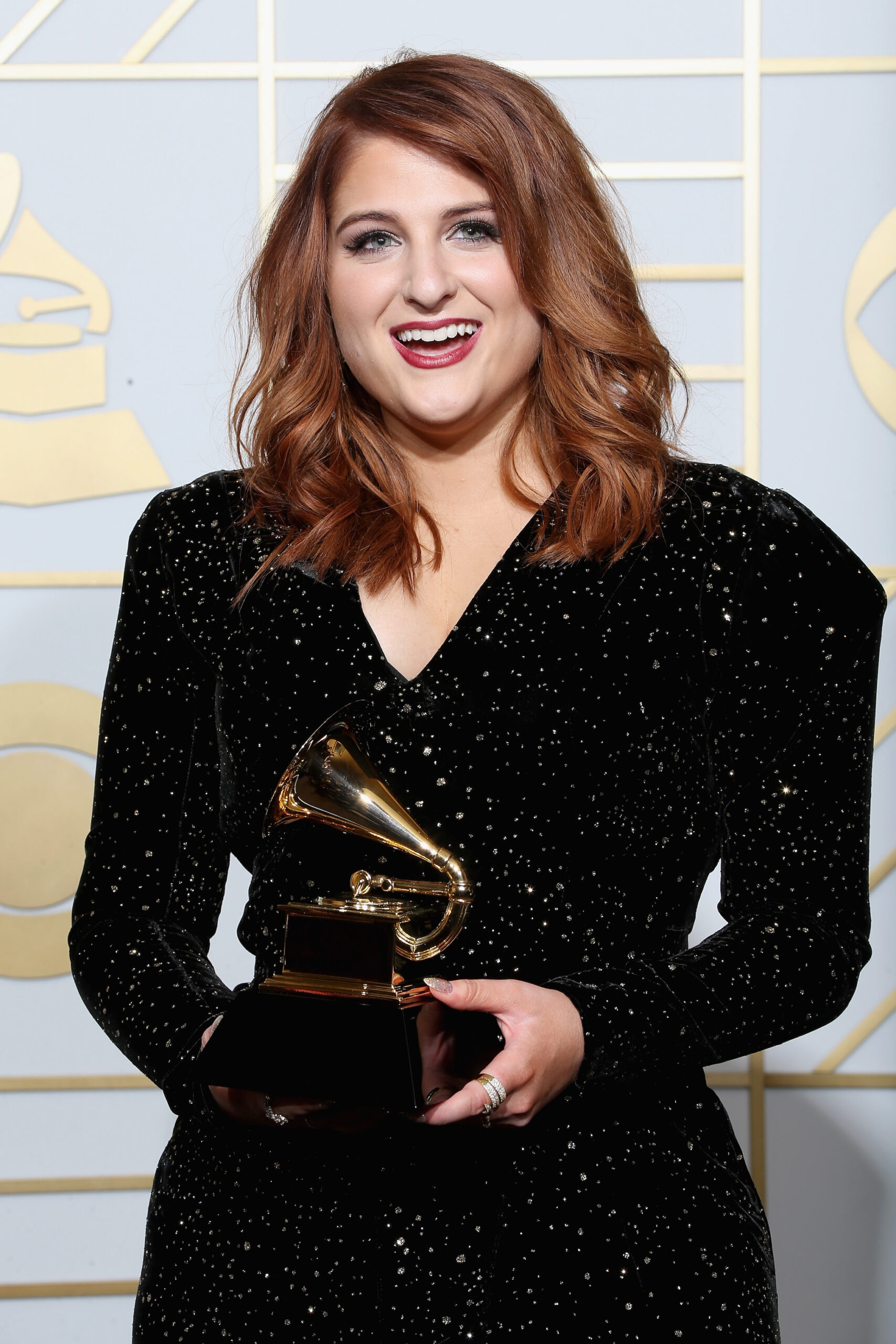 Grammys 2016: Meghan Trainor's New Auburn Hair – The Hollywood Reporter