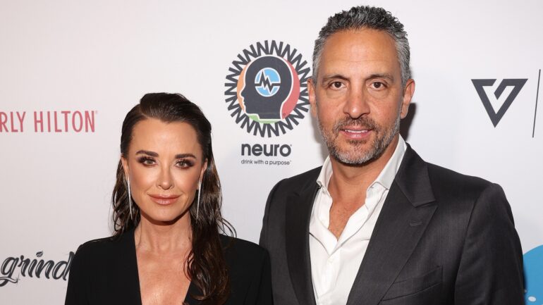 'Real Housewives' Star Kyle Richards Responds to Divorce Claims