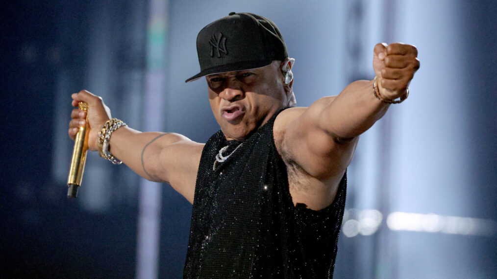 LL Cool J tritt während der MTV Video Music Awards 2023 auf der Bühne auf