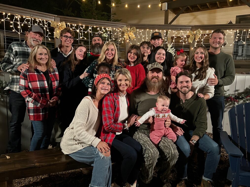 'Duck Dynasty' Go Behind Scenes at Fox Nation’s ‘A Duck Family Christmas’