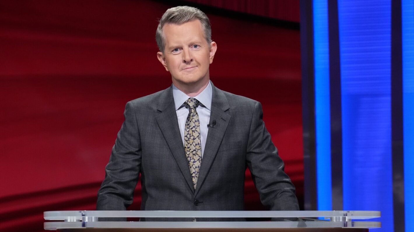 'Celebrity Jeopardy!': Ken Jennings on Getting Starstruck, Picking Up ...