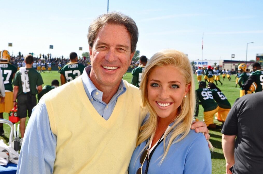 NFL Sideline Reporter Olivia Harlan Dekker on Creating Super Bowl ...