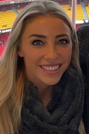 Olivia Harlan Dekker - Sportcaster