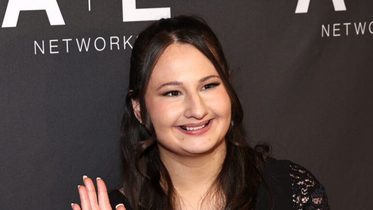 Gypsy Rose Blanchard Reveals She's Getting Cosmetic Surgery After ...