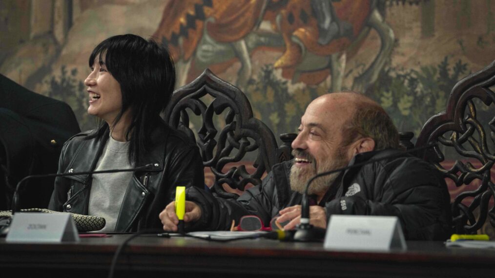 Meng'er Zhang, who plays Milva, and Danny Woodburn, who plays Zoltan, at a table read for Season 4 of The Witcher