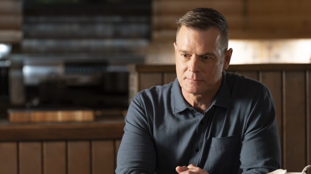 Peter Krause as Bobby in '9-1-1' Season 7 Episode 9 