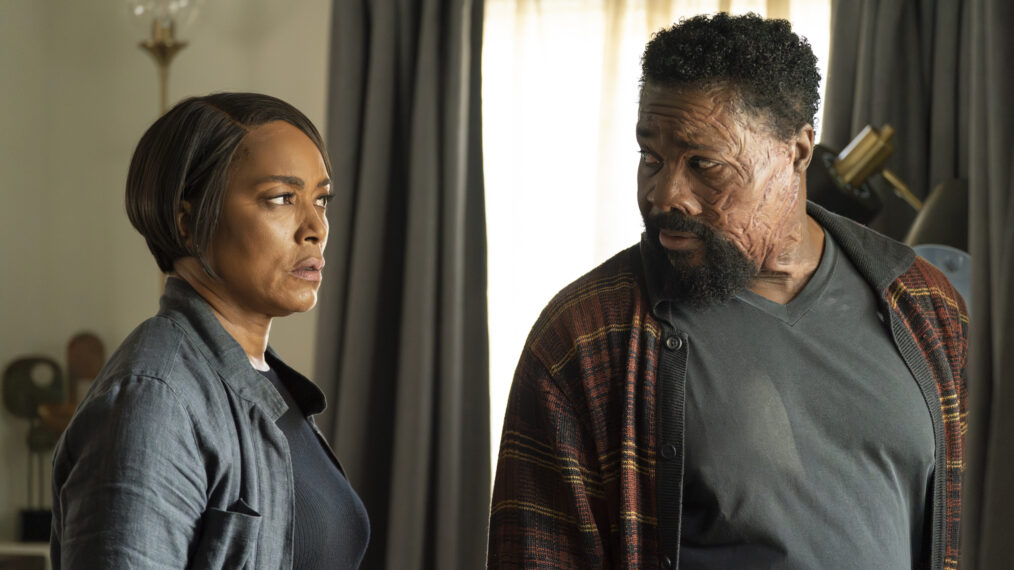 Angela Bassett as Athena and Malcolm-Jamal Warner as Amir in the '9-1-1' Season 7 Finale 'All Fall Down