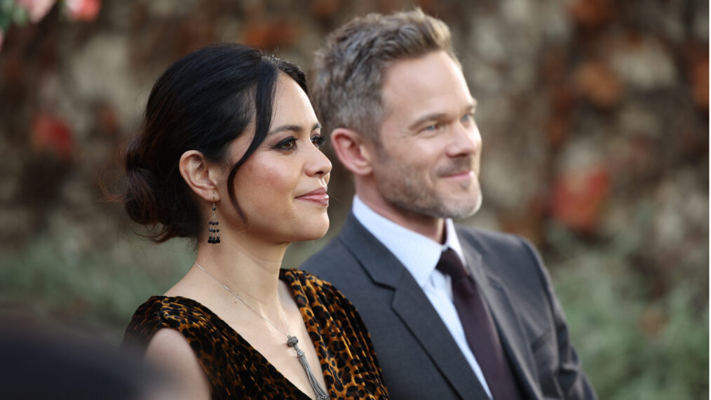 Alyssa Diaz as Angela Lopez and Shawn Ashmore as Wesley Evers in 'The Rookie'