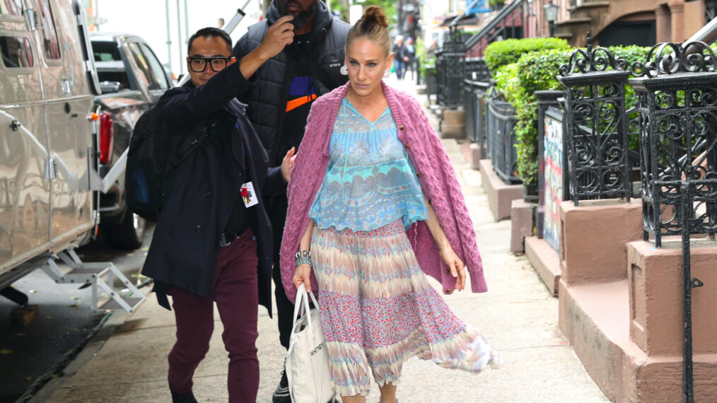 NEW YORK, NY - MAY 16: Sarah Jessica Parker is seen filming on the set of 