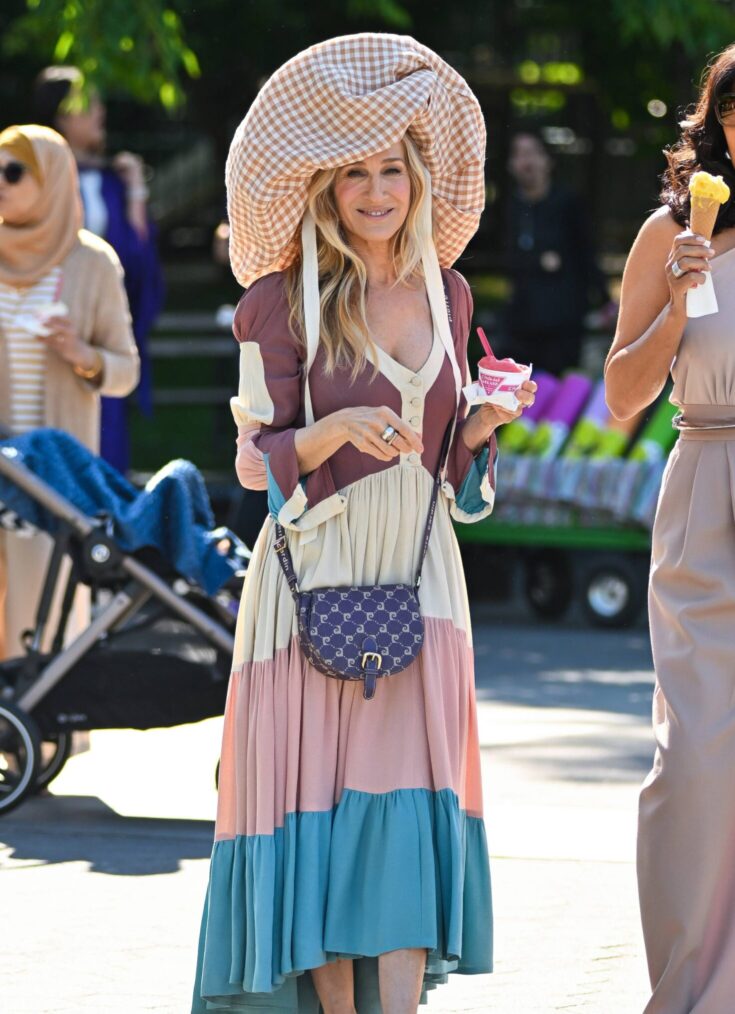 Sarah Jessica Parker is seen on the set of 