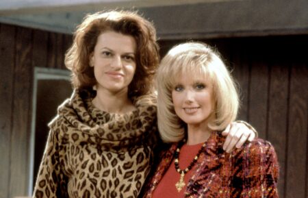 Sandra Bernhard and Morgan Fairchild on the set of 'Roseanne'