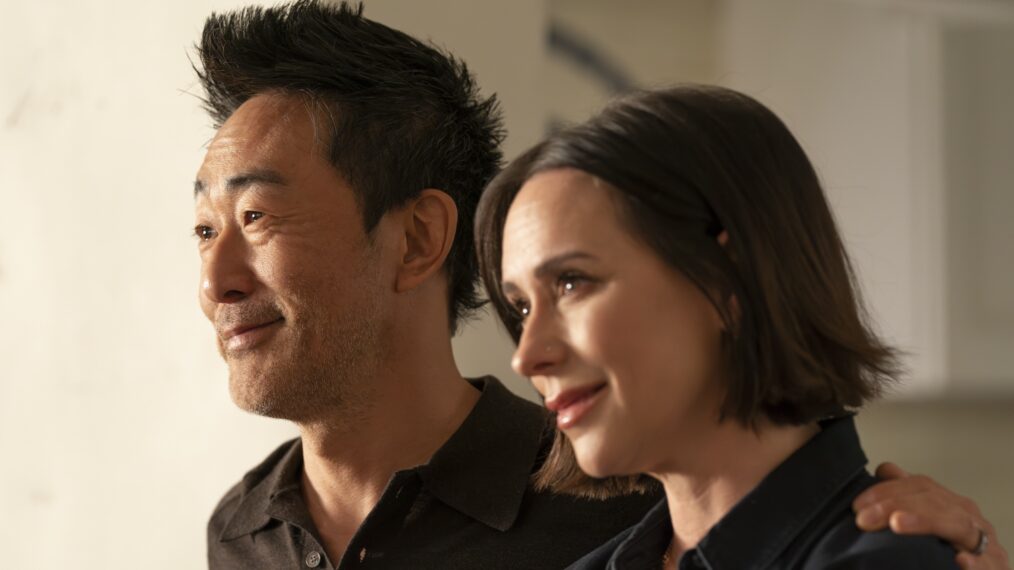 Kenneth Choi as Chimney and Jennifer Love Hewitt as Maddie in '9-1-1' Season 7 Finale 
