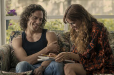 Sam Claflin (Billy Dunne), Riley Keough (Daisy Jones) in Daisy Jones & The Six