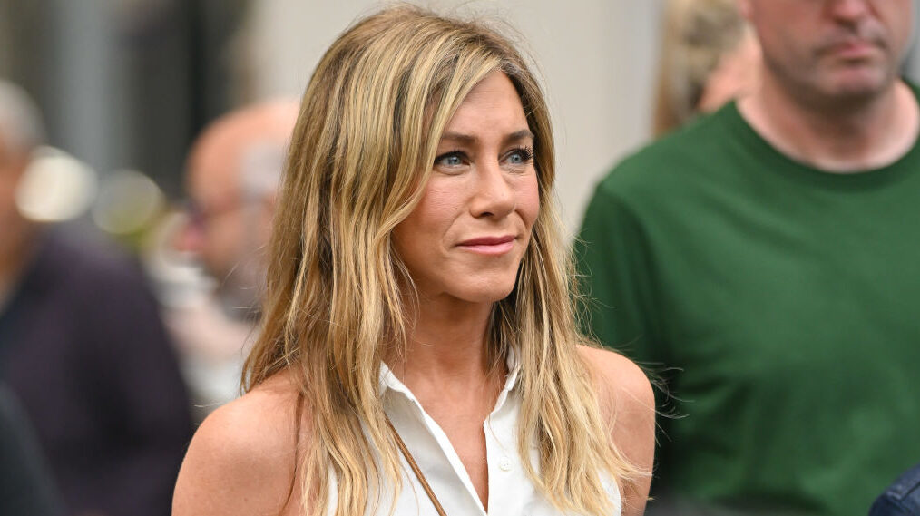 Jennifer Aniston is seen filming on location for 'The Morning Show' in the Flatiron District on July 27, 2024 in New York City. (Photo by James Devaney/GC Images)