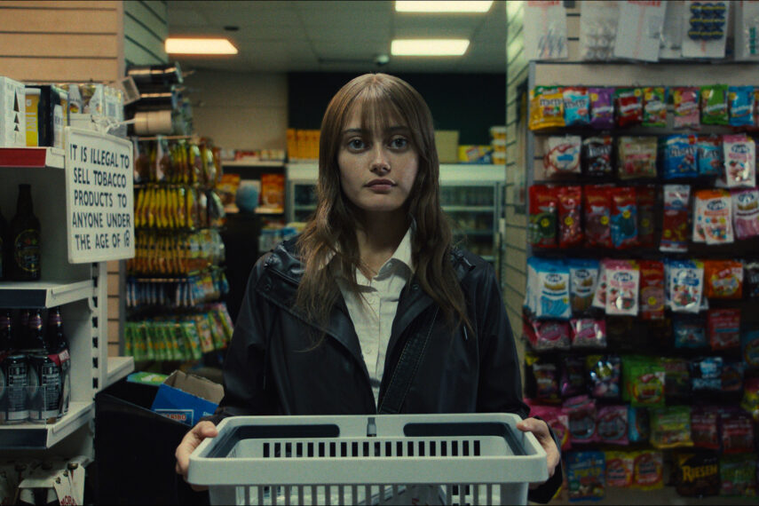 Ella Purnell in Sweatpea