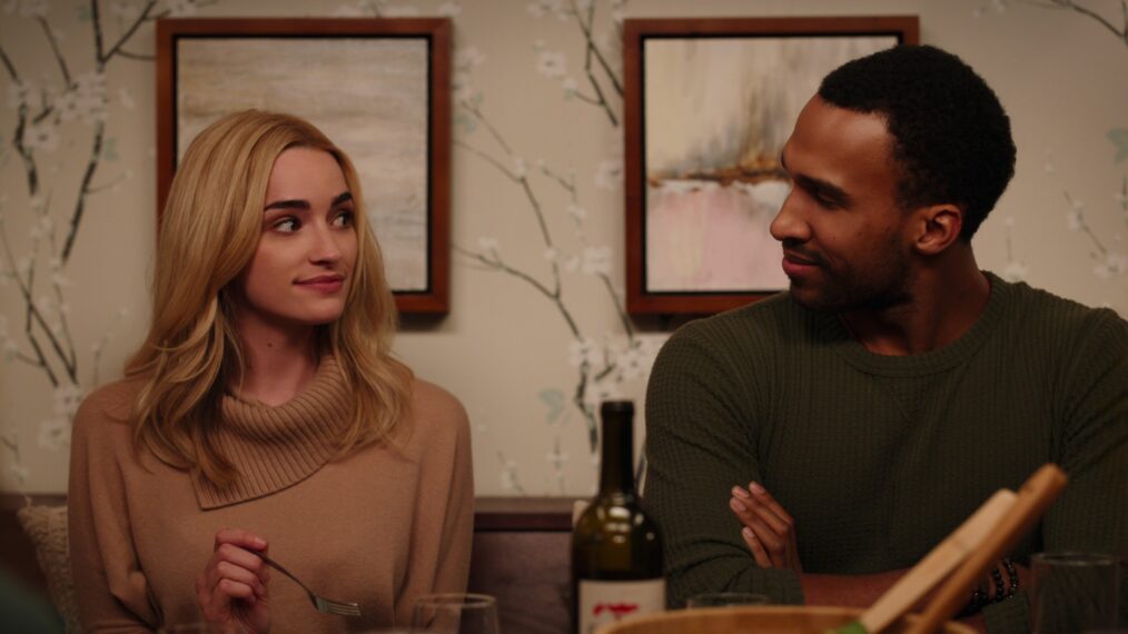 Brianne Howey and Nathan Mitchell in 'Ginny & Georgia'